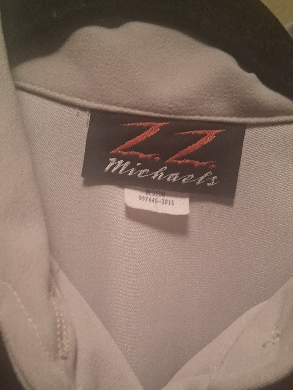 Michaels Light Gray Women's Dress Shirt with Point Collar Size Medium